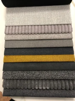 Divano con penisola Nede di a prezzo scontato^Crippa Salotti Discount