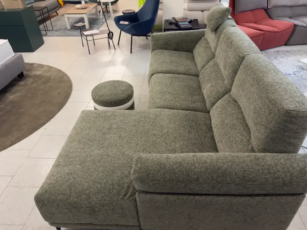 Divano Con penisola Oscar a 3990 Euro^Calia Hot