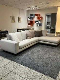 Sale Divano Con penisola Peppy ad un prezzo imperdibile Divani