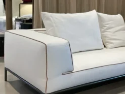 Discount Divano Con penisola Perry up a 9370 Euro Divani