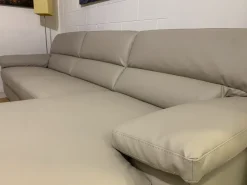 Divano con penisola Samara in OFFERTA - 60% Divani