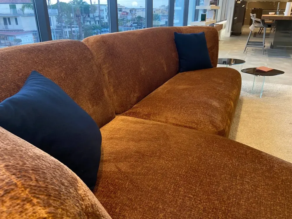 Divano Con penisola tessuto modello Londy di^Lago