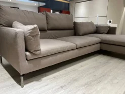 NovaMobili Divano con penisola tessuto in poliuretano   a prezzo Outlet- Divani