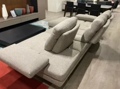 Online Divano con penisola Toby wing ad un prezzo conveniente Divani