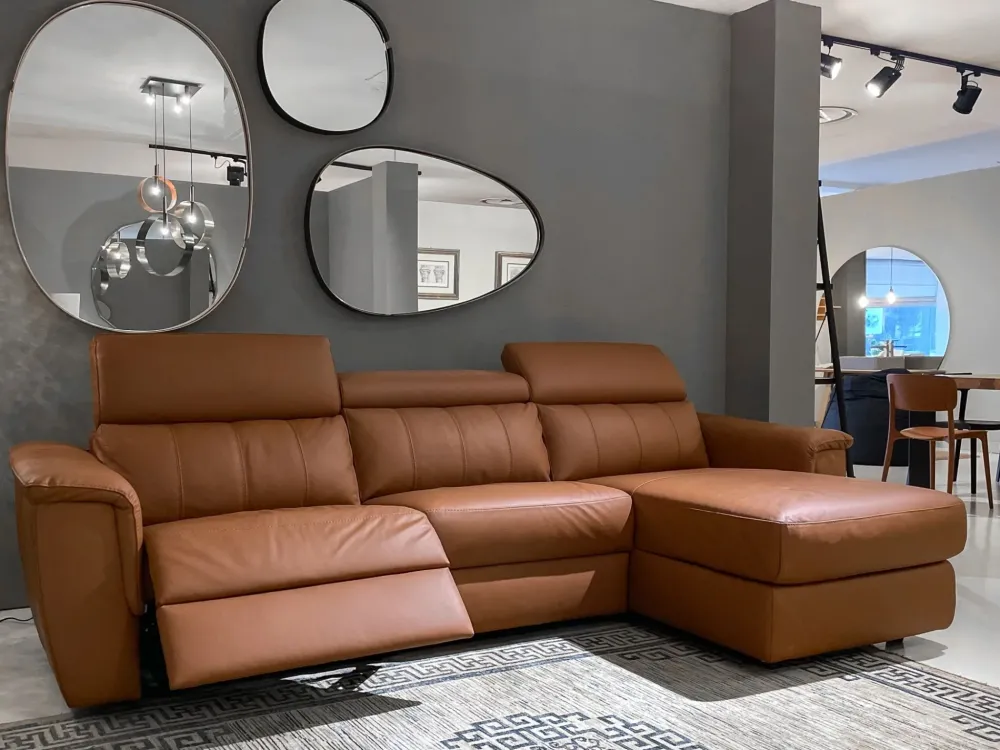 Clearance Divano con penisola Washington in Pelle a 3863€ Divani