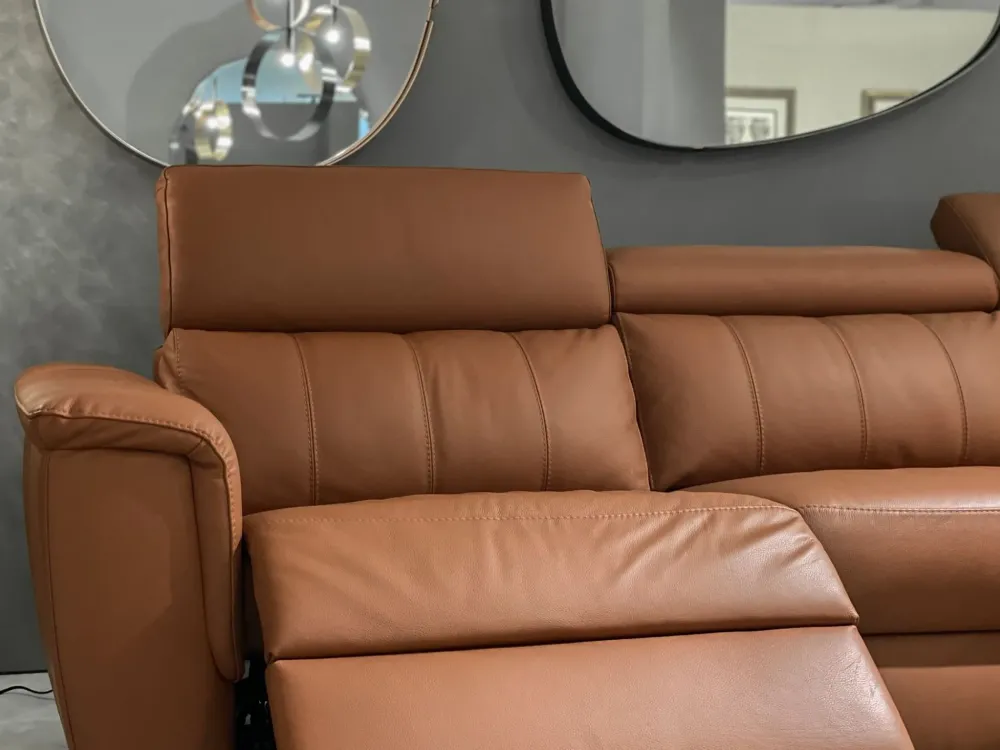 Clearance Divano con penisola Washington in Pelle a 3863€ Divani