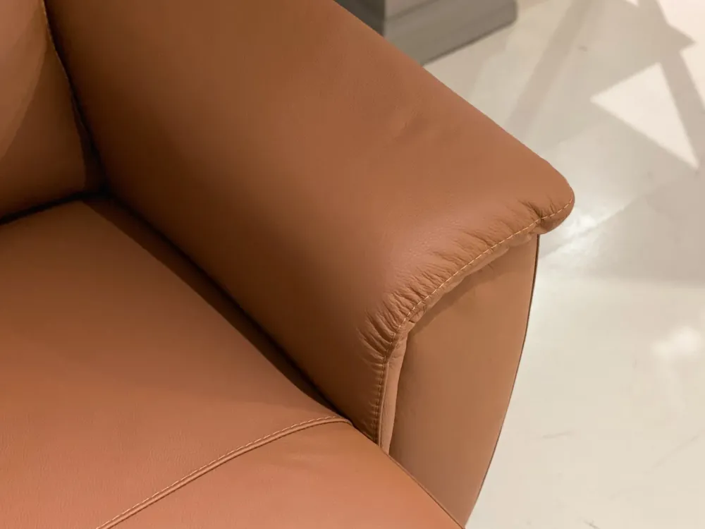 Clearance Divano con penisola Washington in Pelle a 3863€ Divani