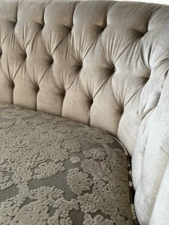 Hot Divano Contessa pronta consegna in Offerta Outlet Divani