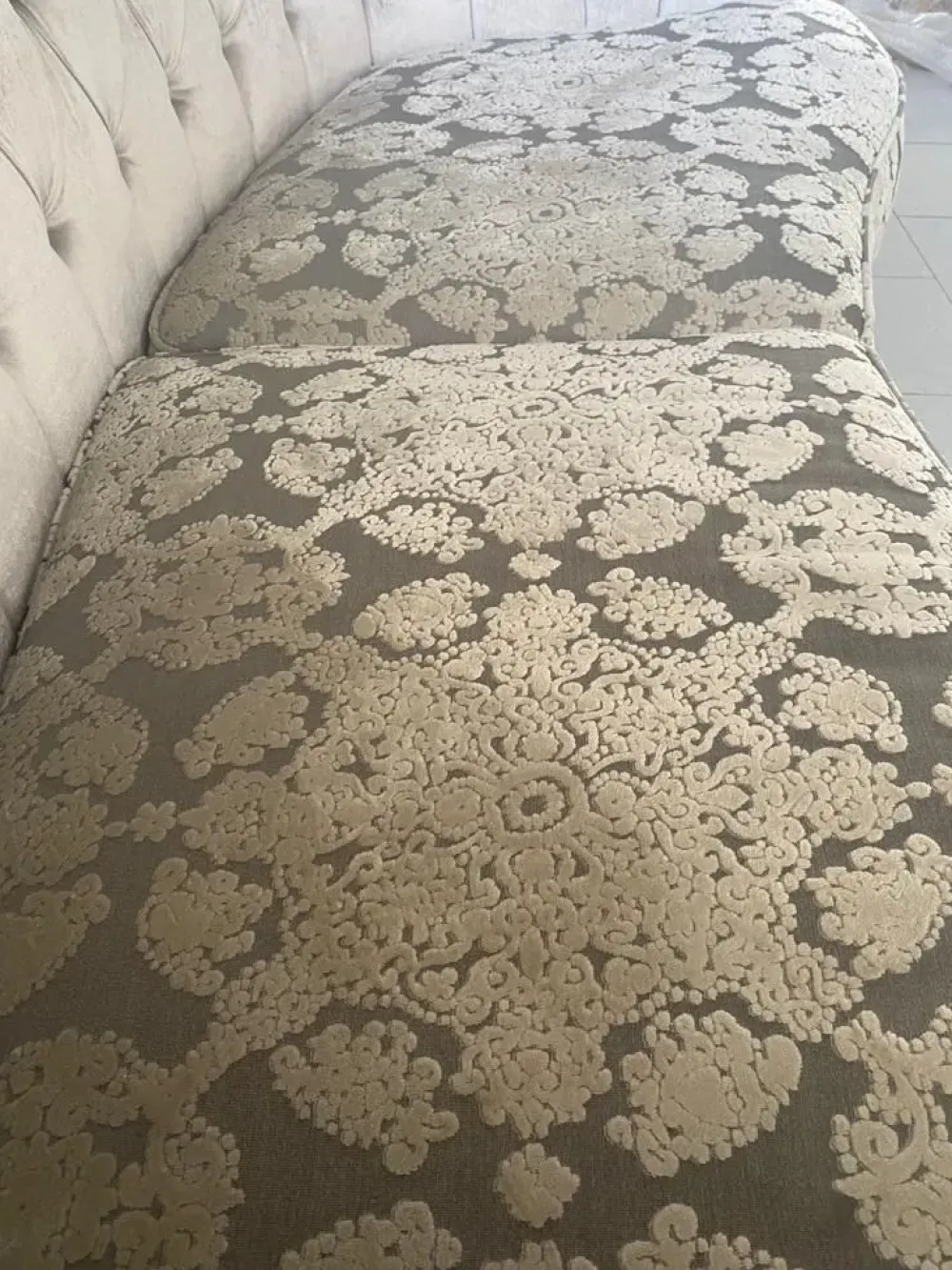 Hot Divano Contessa pronta consegna in Offerta Outlet Divani