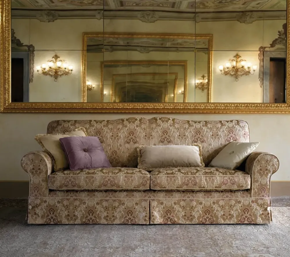 Clearance Divano da 3 posti modello Medea di scontato Divani