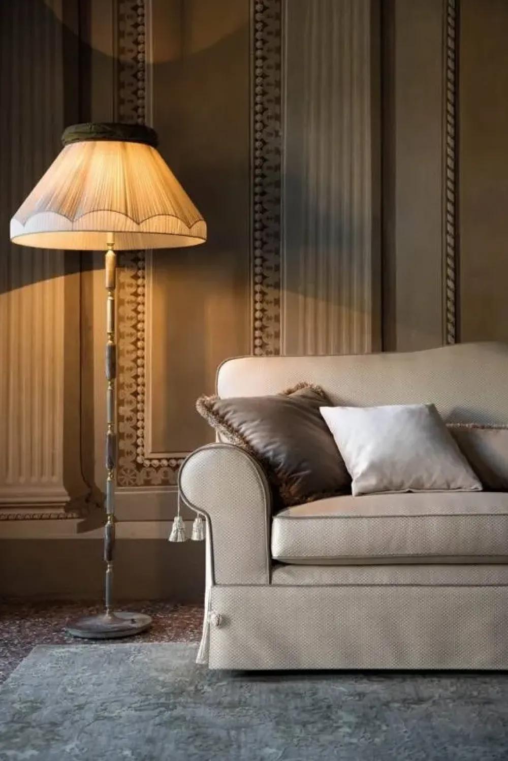 Clearance Divano da 3 posti modello Medea di scontato Divani