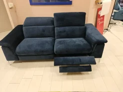 Divano da 2 posti modello Divano modello vittoria di scontato^Artigianale New