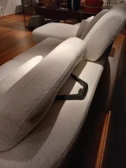 Calia Divano da 4 posti modello Modello regal_e di scontato- Divani