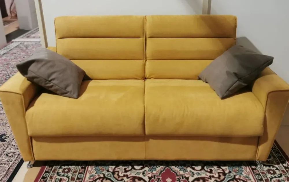 Divano da 3 posti modello Argo di scontato^Il Benessere Sale