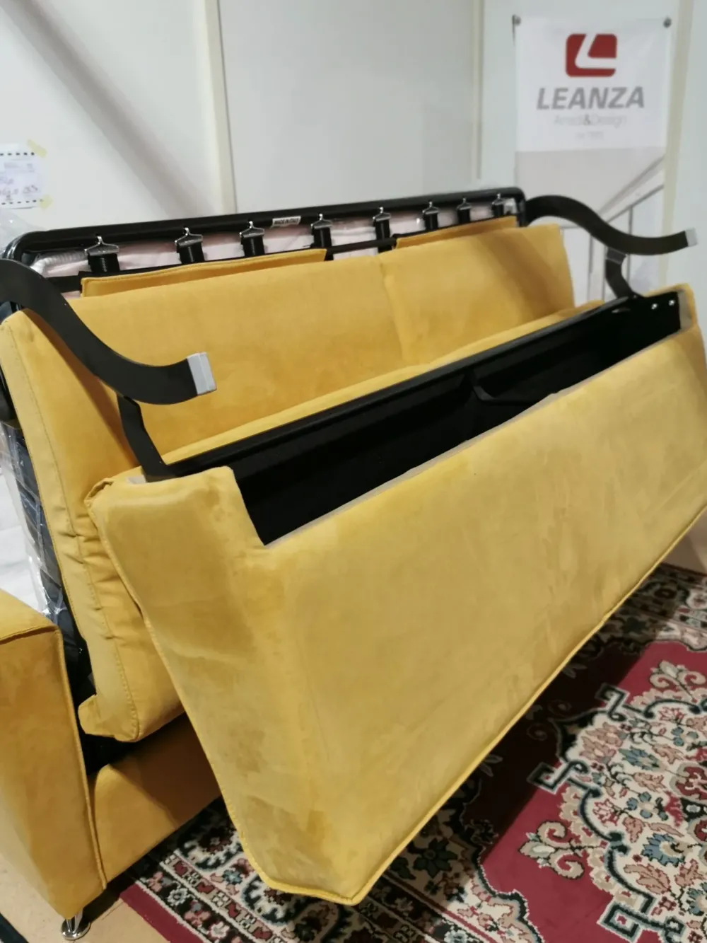 Divano da 3 posti modello Argo di scontato^Il Benessere Sale