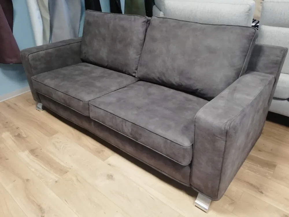 Artigianale Divano Divano artiginale 39 in Offerta Outlet- Divani