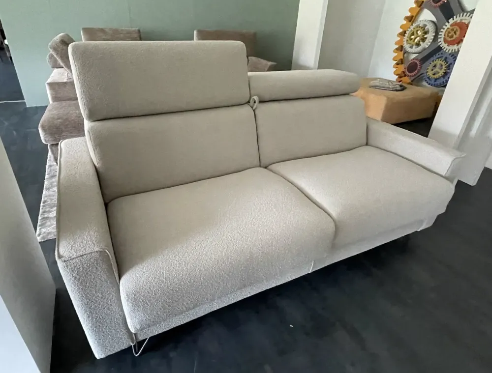 Divano Divano con poggiatesta reclinabile di in stile design in Offerta Outlet^ZR