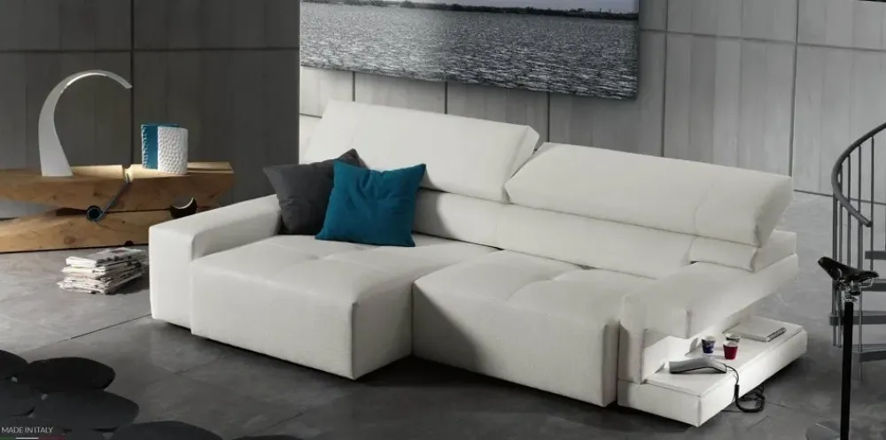 Excò Divano Divano mod.gigolò in pelle con sedute estraibili scontato del 50% in OFFERTA - 53%- Divani