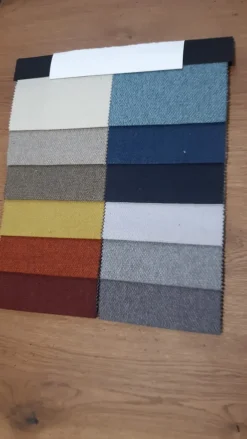 Collezione esclusiva Divano Estate Mottes selection a prezzi convenienti- Divani