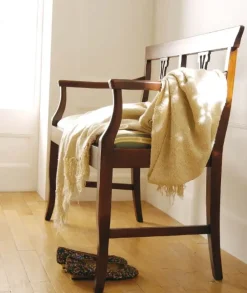 Falegnameria Italiana Divano F426 di in stile classico a prezzo scontato- Divani