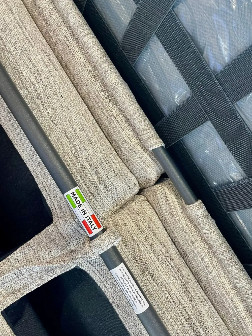 Family Bedding Divano Margot 3p maxi divano letto PREZZI OUTLET sconto 33%- Divani