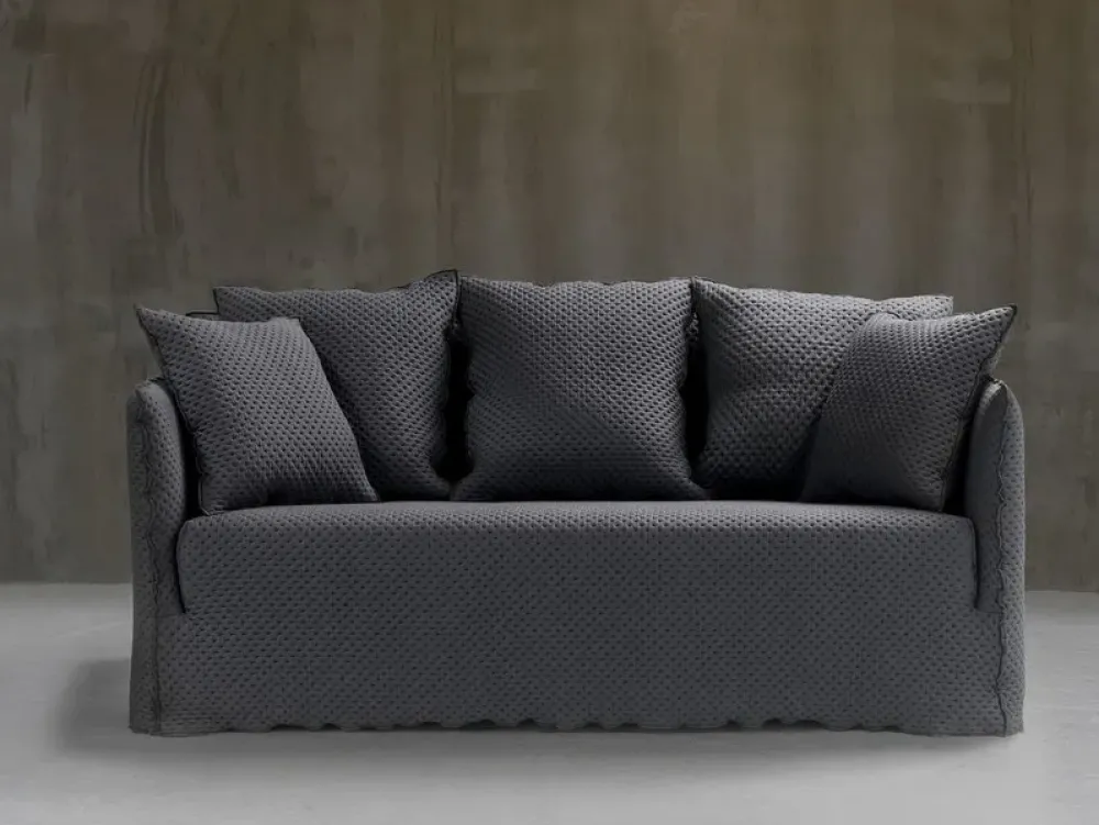 Discount Divano Ghost 10 di , 2 posti. Prezzo speciale. Comfort assicurato. Divani