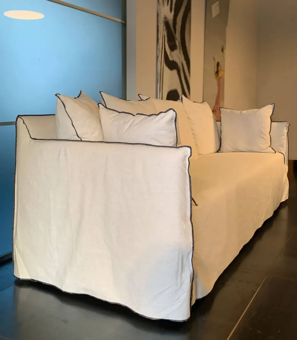 Clearance Divano Ghost 12 in OFFERTA - 26% Divani