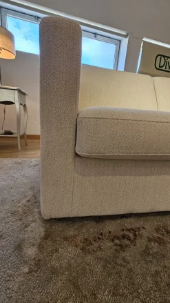 Online Divano Giorgy di in stile moderno a prezzo scontato Divani