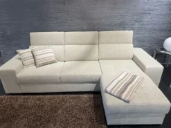 Outlet Divano Gloria tessuto in poliuretano   a prezzo scontato Divani