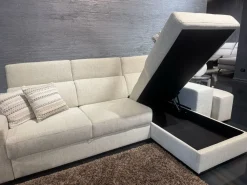 Outlet Divano Gloria tessuto in poliuretano   a prezzo scontato Divani