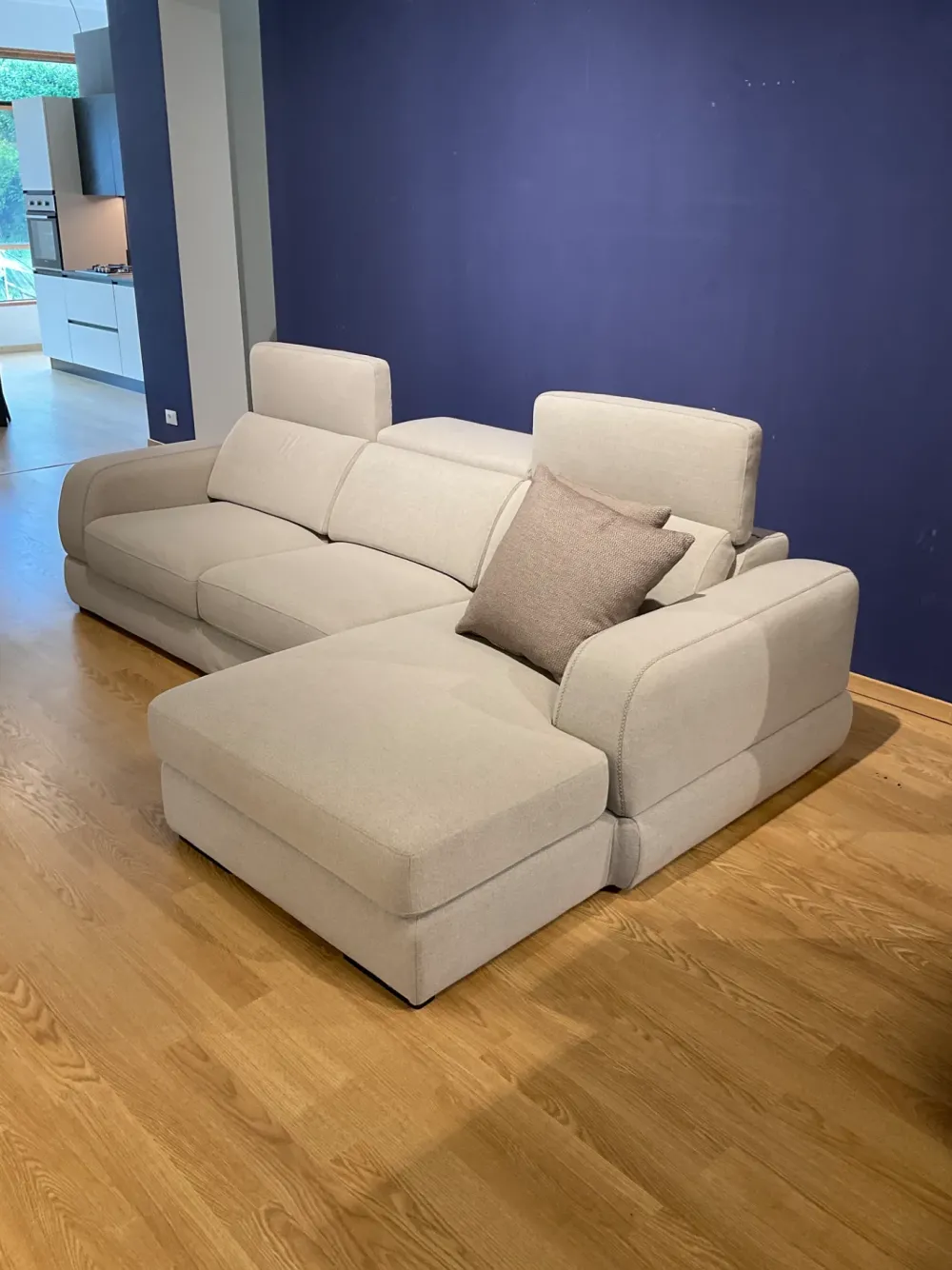 Sale Divano Graffiti tessuto in poliuretano a prezzo scontato Divani