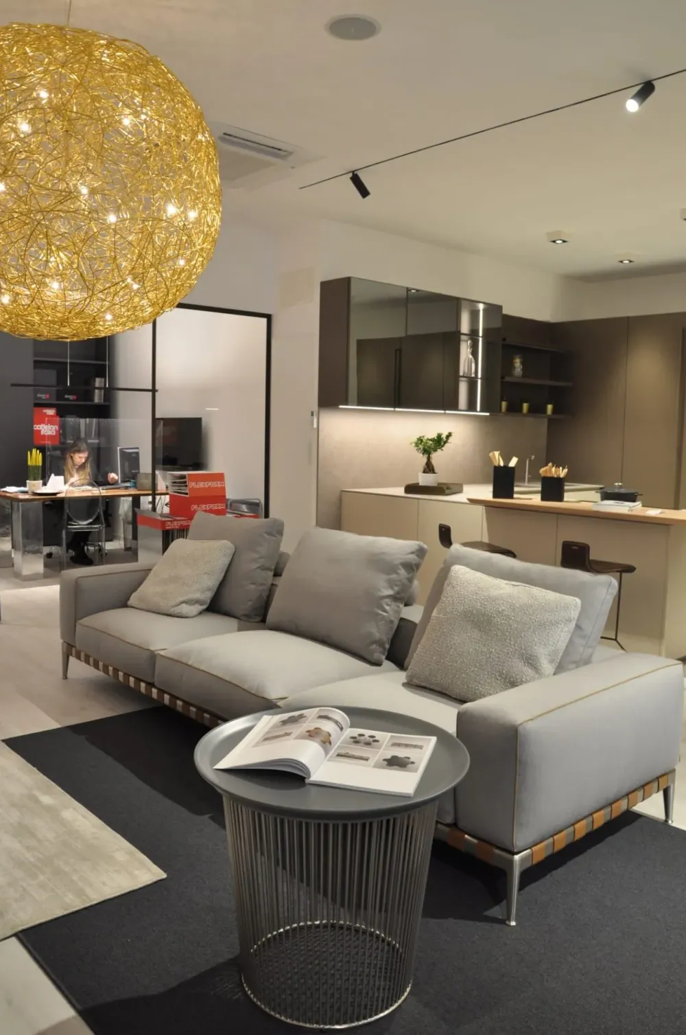 Flexform Divano Gregory ad un prezzo conveniente- Divani