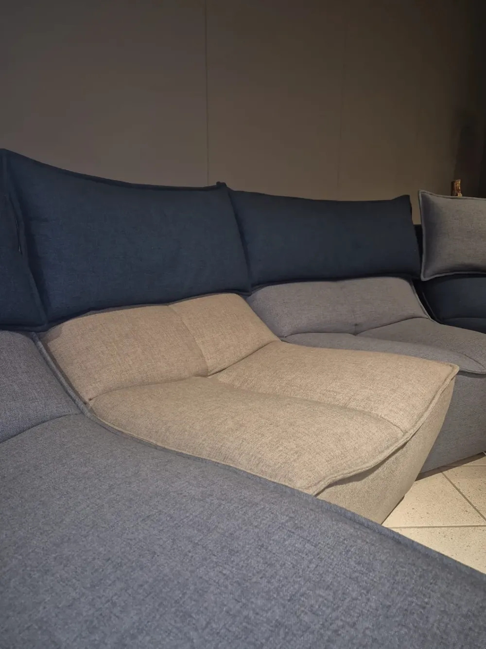 Divano Hip hop tessuto in poliuretano in Offerta Outlet^Calia Discount