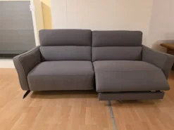 Divano in Pelle stile design modello Divano fusion 3 posti scontato - 50%^Artigianale