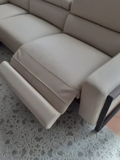 Sale Divano in Pelle stile moderno modello Cubic scontato - 53% Divani