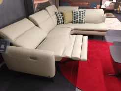 Clearance Divano in Pelle stile moderno modello Dusk scontato - 35% Divani