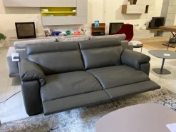 Doimo Salotti Divano in Pelle stile moderno modello William scontato - 60%- Divani