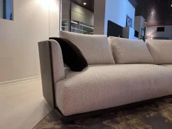 Outlet Divano in tessuto Cleo di . a prezzi vantaggiosi Divani