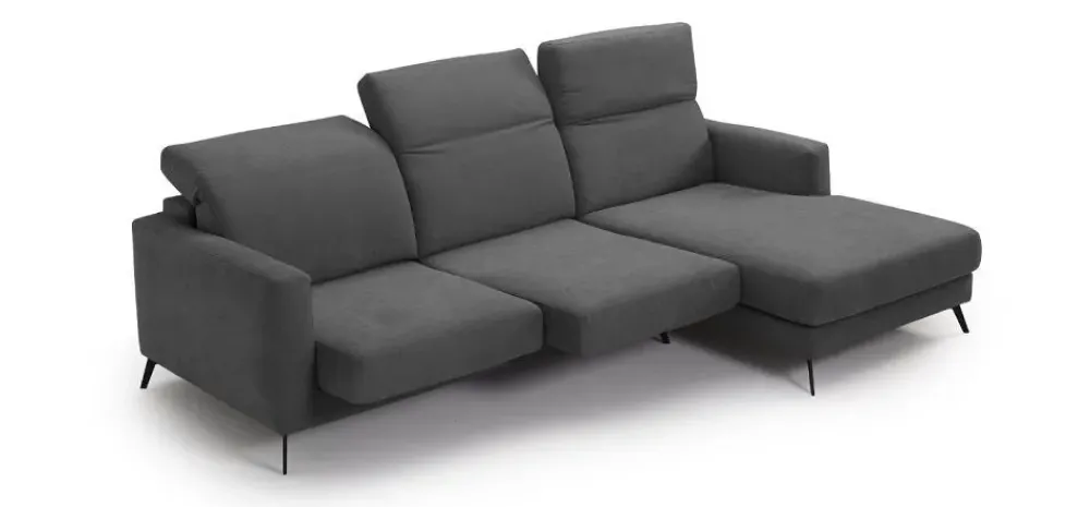 Excò Divano in Tessuto stile design modello Divano mod.giuly con penisola in promo-sconto del 50% scontato - 47%- Divani