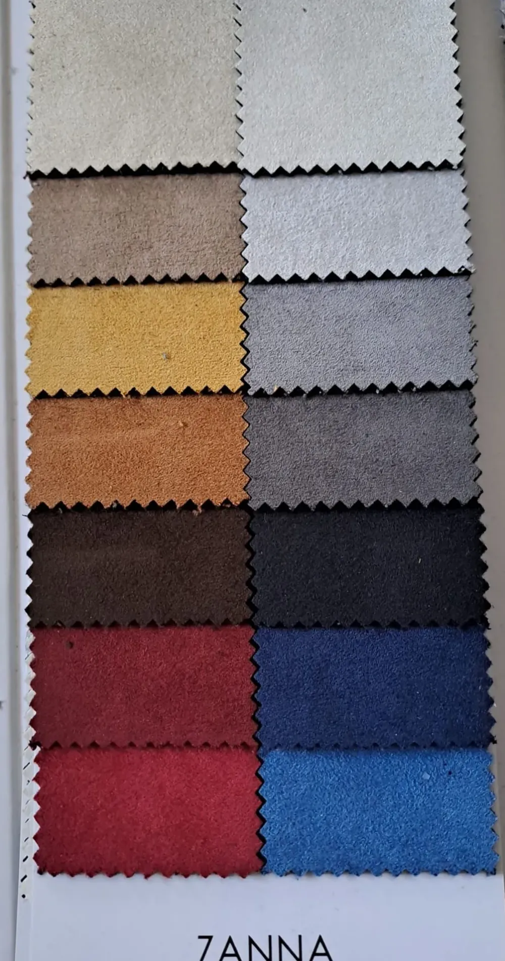 Excò Divano in Tessuto stile design modello Rene' scontato - 20%- Divani