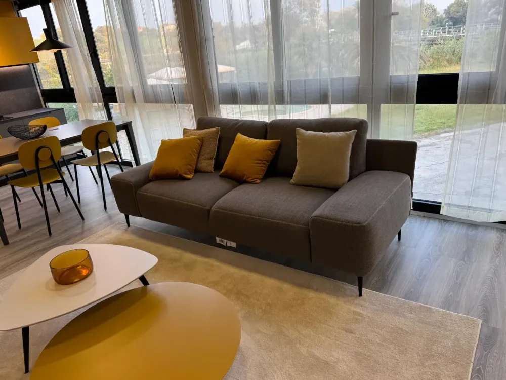 Divano in Tessuto stile design modello Ribera casa scontato - 55%^Febal Outlet