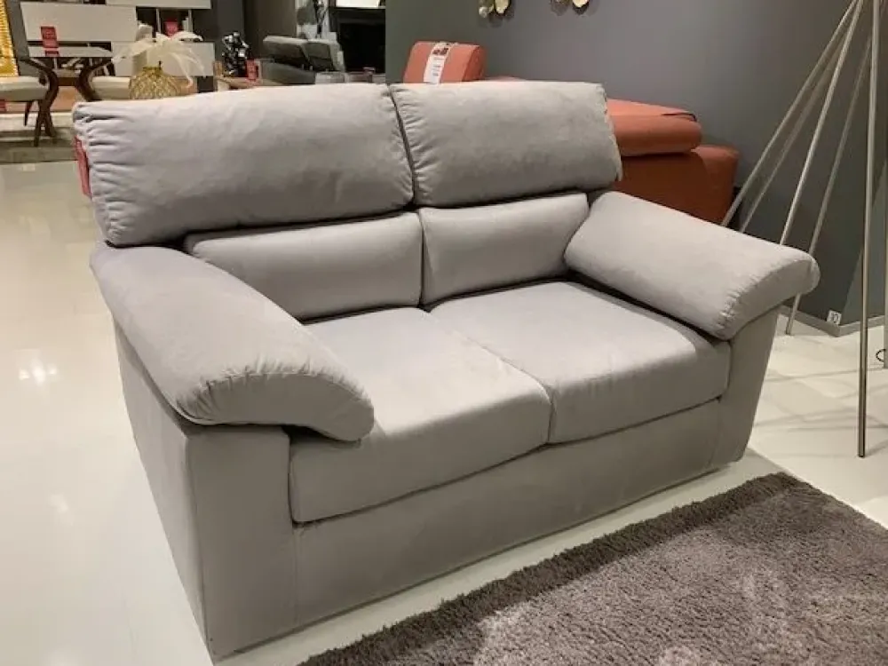 Outlet Divano in Tessuto stile moderno modello Jarret scontato - 69% Divani