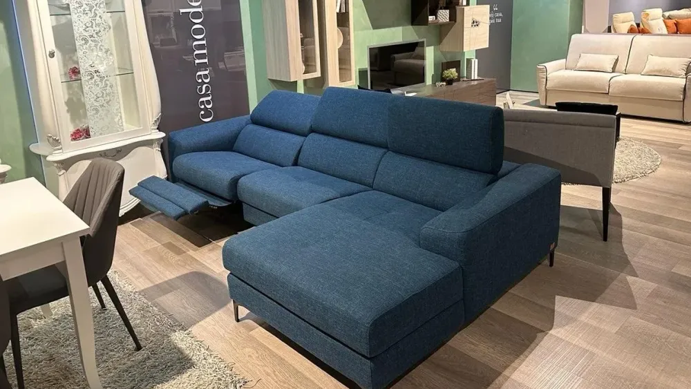 Clearance Divano in Tessuto stile moderno modello Megan scontato - 67% Divani