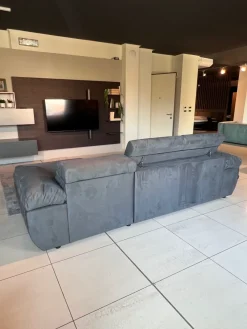 Discount Divano in Tessuto stile moderno modello Divano nuovo  scontato - 47% Divani