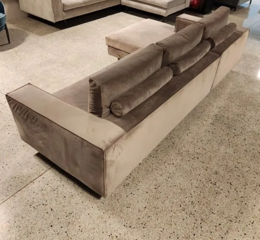 New Divano in Tessuto stile moderno modello Divano pronta consegna velluto luxury scontato - 45% Divani