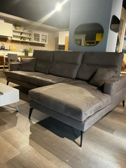 Gienne Divano in Tessuto stile moderno modello Divano modello akira scontato - 40%- Divani