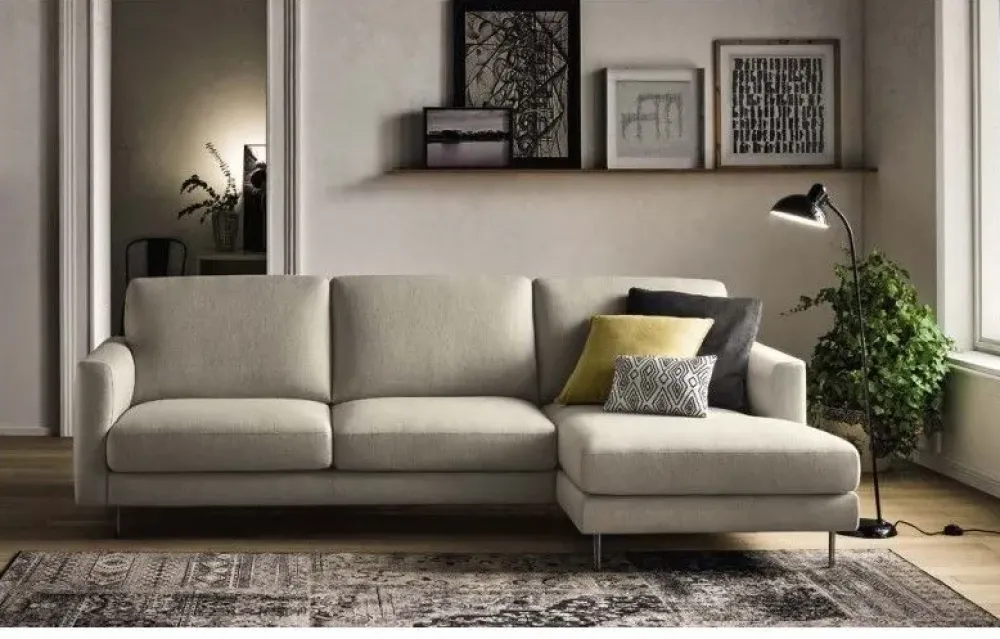 New Divano Kloe in Tessuto a 2800€. Penisola inclusa. Divani