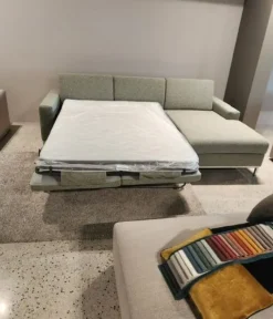 Clearance Divano Letto con penisola Divano letto luxury tessuto firmato alessandro bini di a prezzo scontato Divani