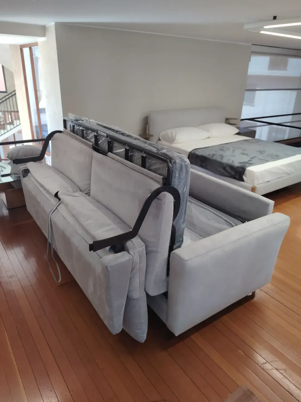 Divano Letto Maya di a prezzo ribassato^Biel New