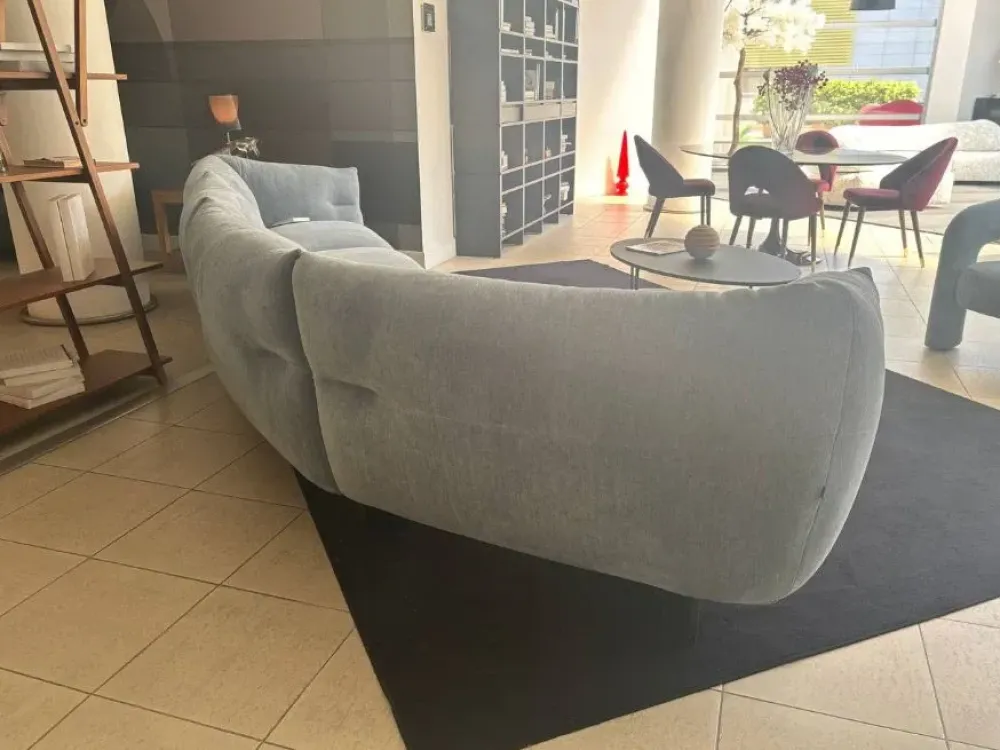 Best Divano Lineare a 4 posti Moncloud di : prezzo su richiesta Divani